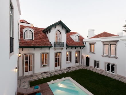 Casa Costa do Castelo - Guesthouse Reviews, Deals - Lisbon