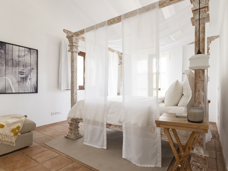 romantisches Schlafzimmer Cuatre Finques bestes hotel in Valencia