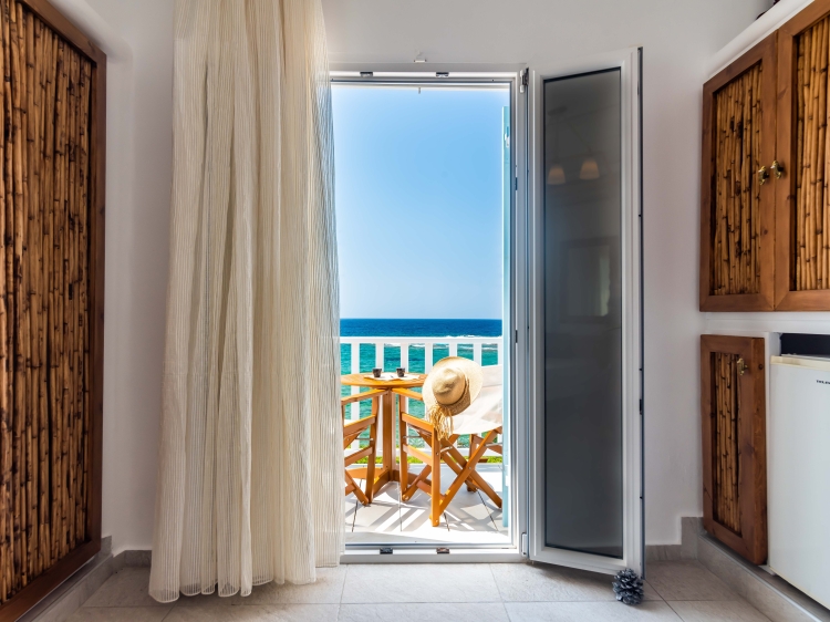 suite zeus sea view upper floor 