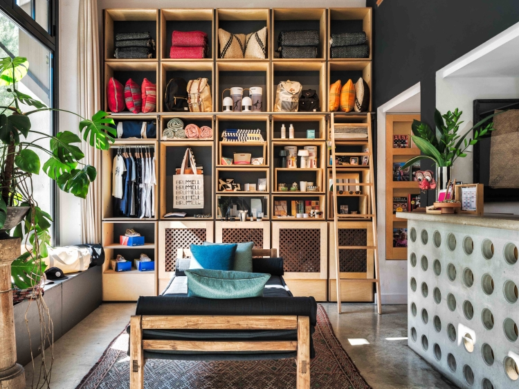 Hotel Brummell Shop Souvenirs