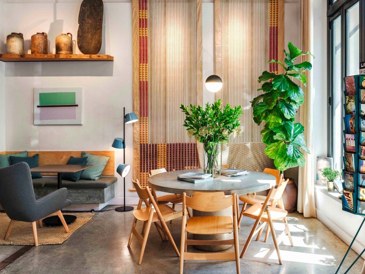 Hotel Brummell Lobby