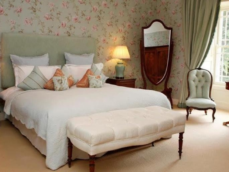 Traditionelles und schönes Tankardstownhouse in Slane, Irland.