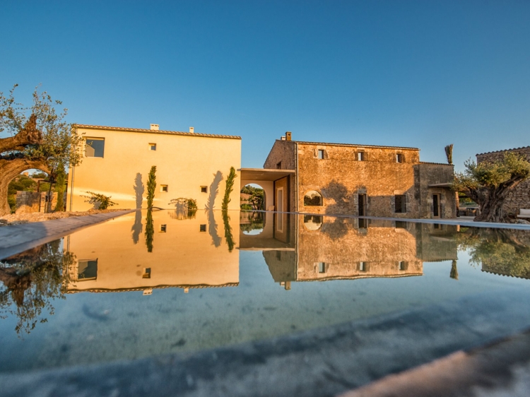 Es lligat Mallorca hotel boutique hotel  besonders luxuriös aussergewöhnlich trendig schick cool klein housen zu vermieten