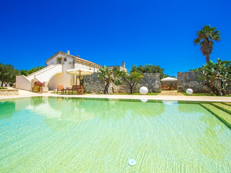 hotel Relais Masseria DON AGOSTINO in Martano Puglia pool beste in puglia