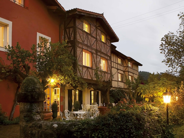 Hotel zubieta leiketio Baskenland beste