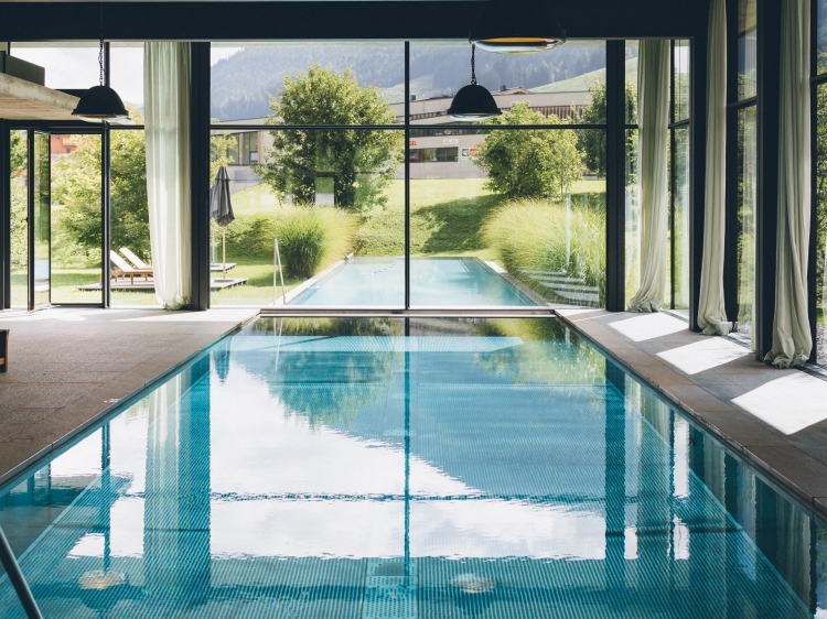 Innen-/Aussenpool