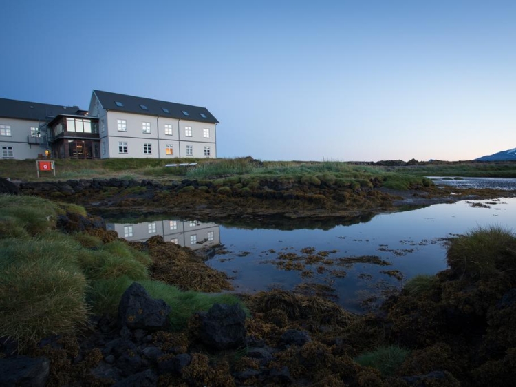 hotel budir island abgeschieden naturverbunden authentisch gemütlich