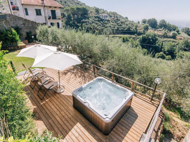 Il borgo degli agrumi  HOTEL APARTAMENTOS BOUTIQUE EN UZZANO TUSCANA