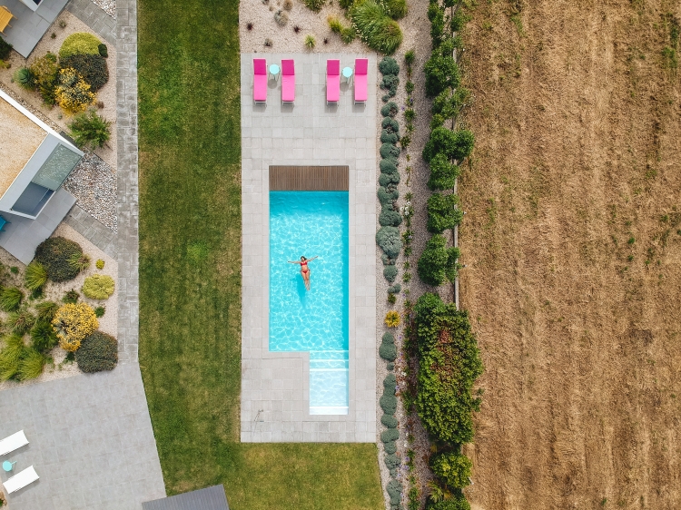 Kleines Hotel am Meer mit Pool in Portugal