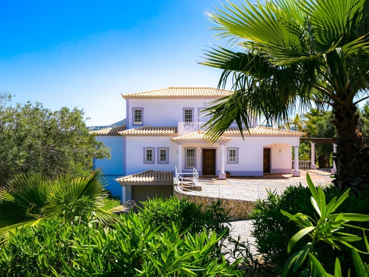 ferienhaus zu mieten mit pool an der algarve