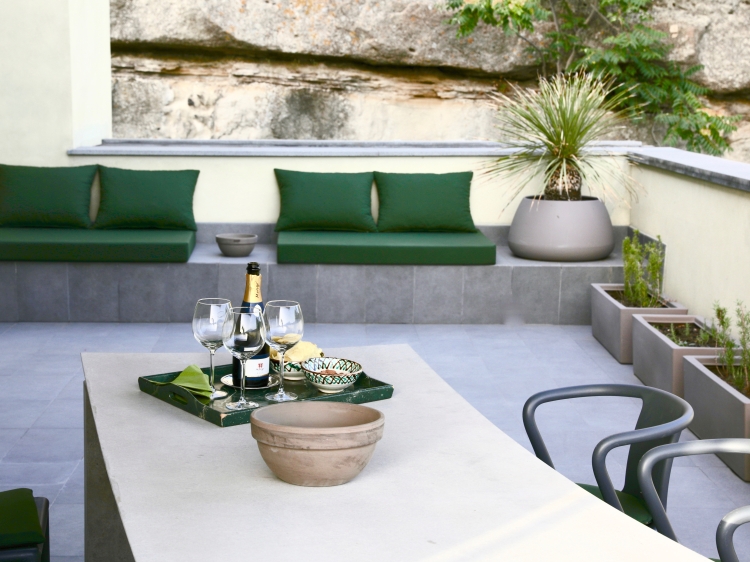 6 pm  Aperitif Time with our guests