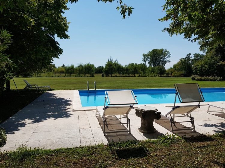 Der Pool