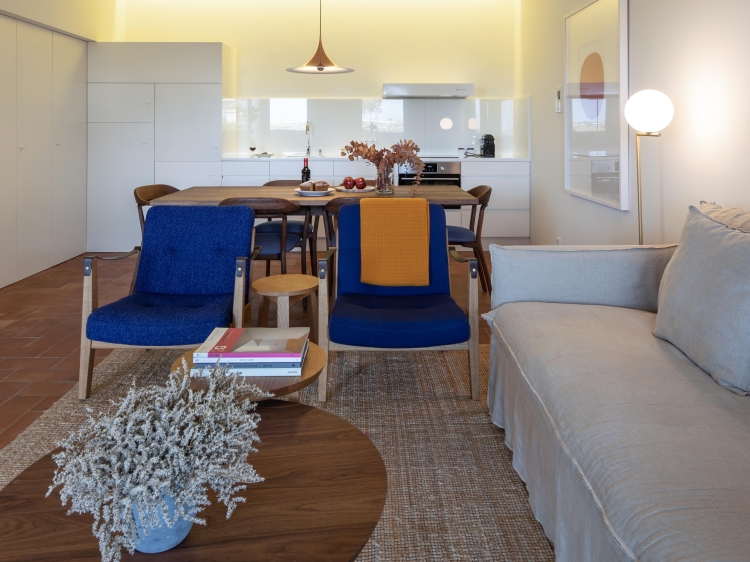Living/ Dining room Kitchenette