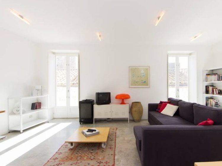 Penthouse Cordari Sizilien Italien Ferienwohnung gemütlich sofa helle räume