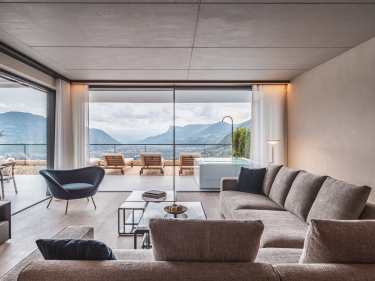 Wohnen im  Arua Private Spa Villas Tirolo Meran boutique hotel besonders luxuriös aussergewöhnlich trendig chic cool klein