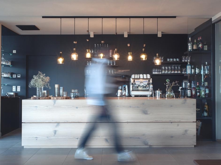 Wohnen im / Verweilen im Das Wanda Kaltern Italien boutique hotel besonders luxuriös aussergewöhnlich trendig schick cool klein