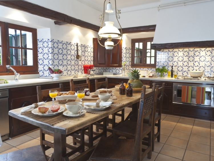 Wohnen im / Verweilen im Clubhouse 27 Masia Pairal Sitges Spanien boutique hotel  besonders luxuriös aussergewöhnlich trendig schick cool klein