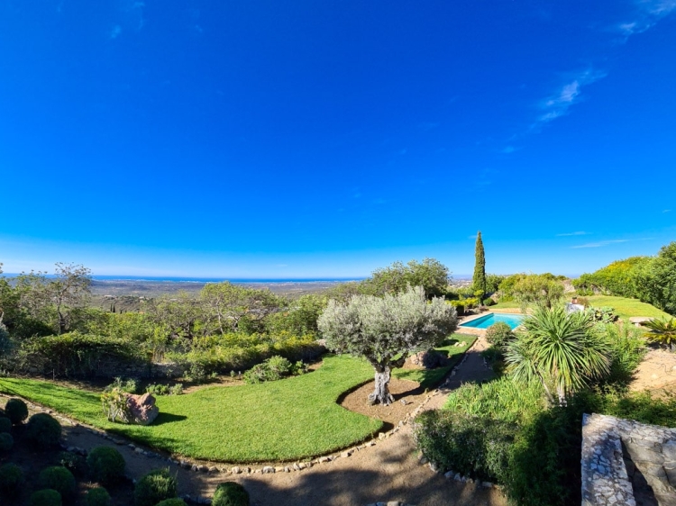der Blick vila-da-senhora GHouse in Loule zu mieten Ferienhaus an der Algarve beste und romantische Villa