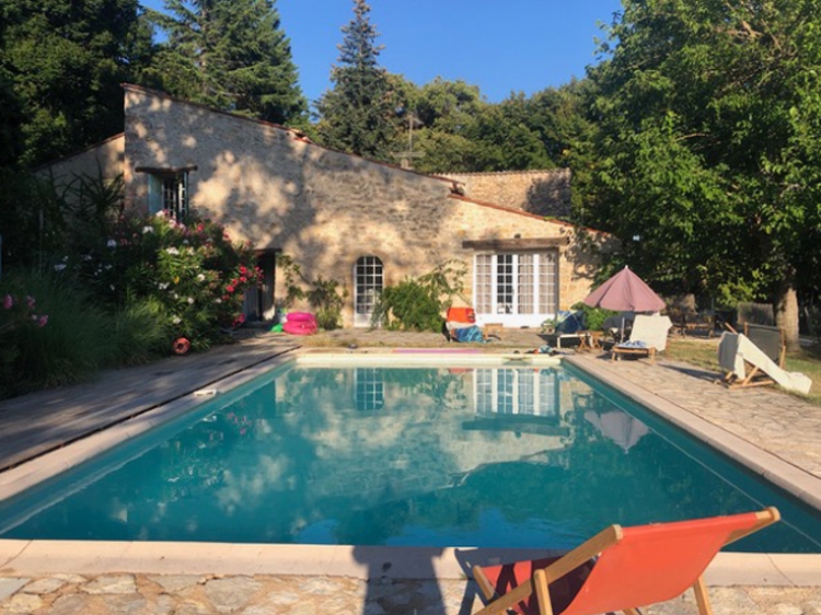 Pool Ausblick Hotel Ferme La Pavillon Provence Frankreich, bestes Landhotel