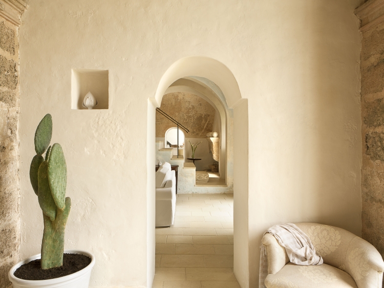 Wohnzimmer im Erdgeschoss; Critabianca - Apulien - Secretplaces hotel beste Romantik und Design