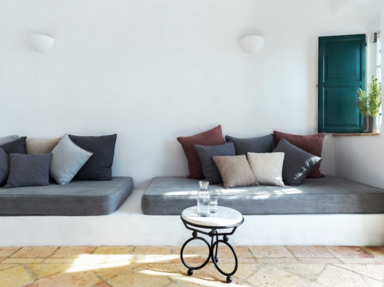 The Vasilicos Hotel sute Santorini boutique design
