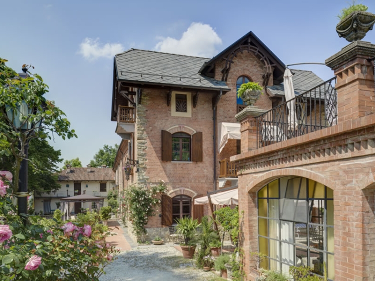 Villa Favorita alba Hotel boutique