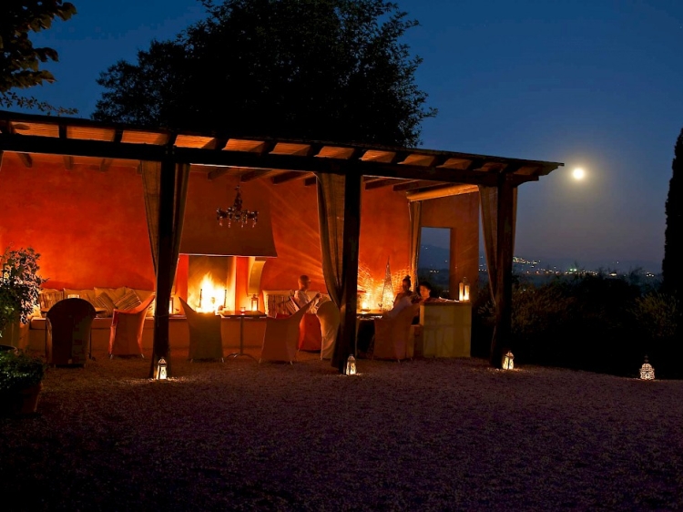 Villa Fontelunga Arezzo Toskana hotel romantik