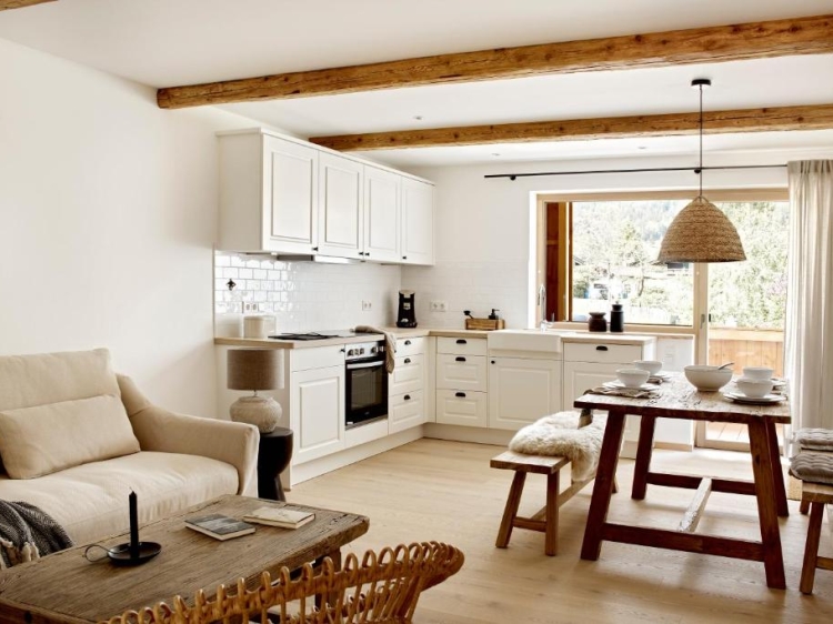 der Schmiedhof mit seinen elf exklusiven Ferienappartments / Ferienwohnungen in Geitau Bayern