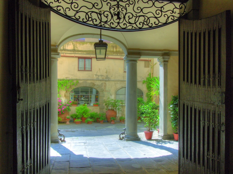 Palazzo Niccolini al Duomo Florence Italy internal courtyard