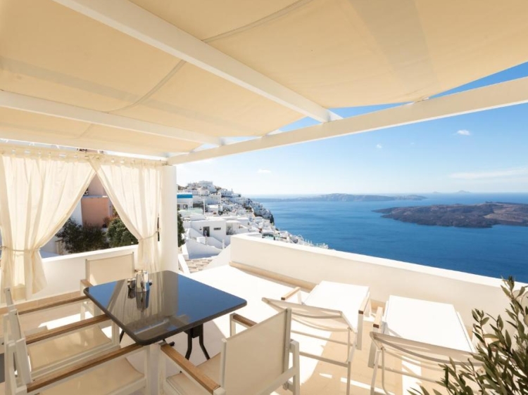 The Tsitouras Collection, Terrace