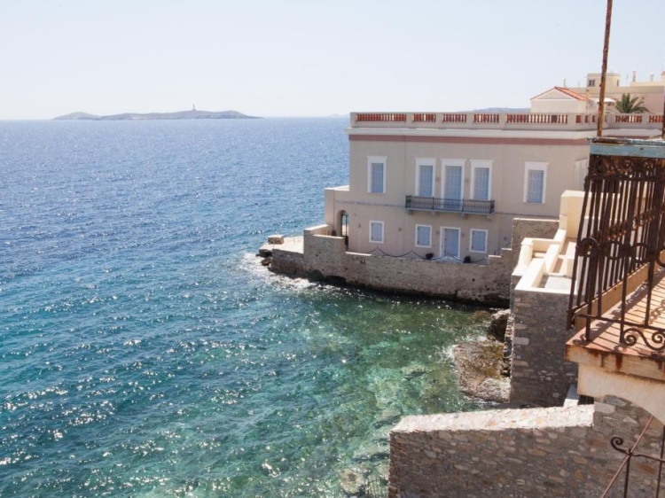 Xenon Apollonos seaview