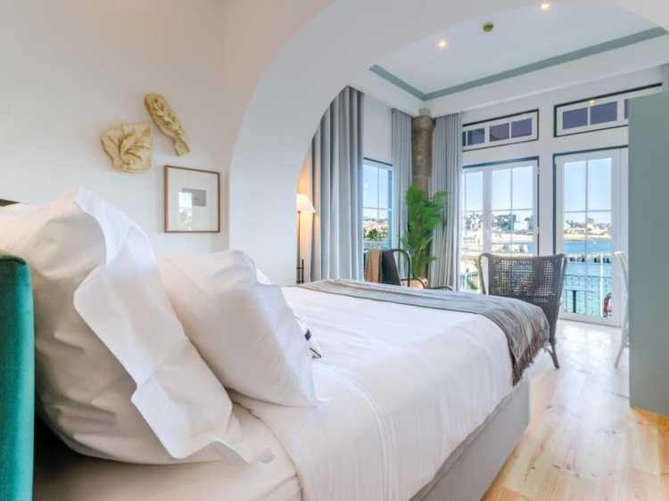 Schlafzimmer, westlight chalet cascais, portugal, secretplaces