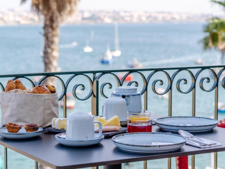 Westlight Cascais Chalet boutique hotel