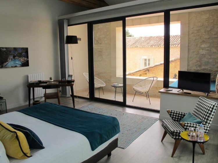 King Room La Cour des Sens  L'Isle-sur-la-Sorgue Secretplaces