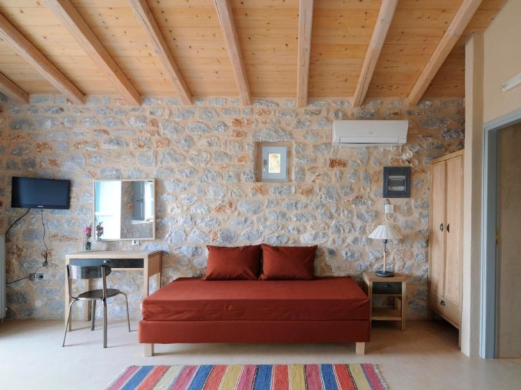Antares Mani Suite Omales Secretplaces   