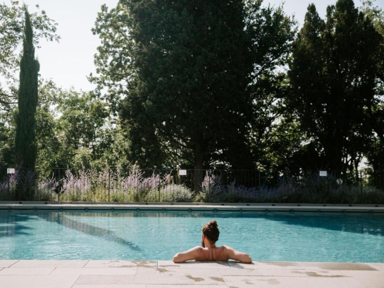Schwimmbad im Hotel Relais Roncolo1888 in Emila Romana, Italien
