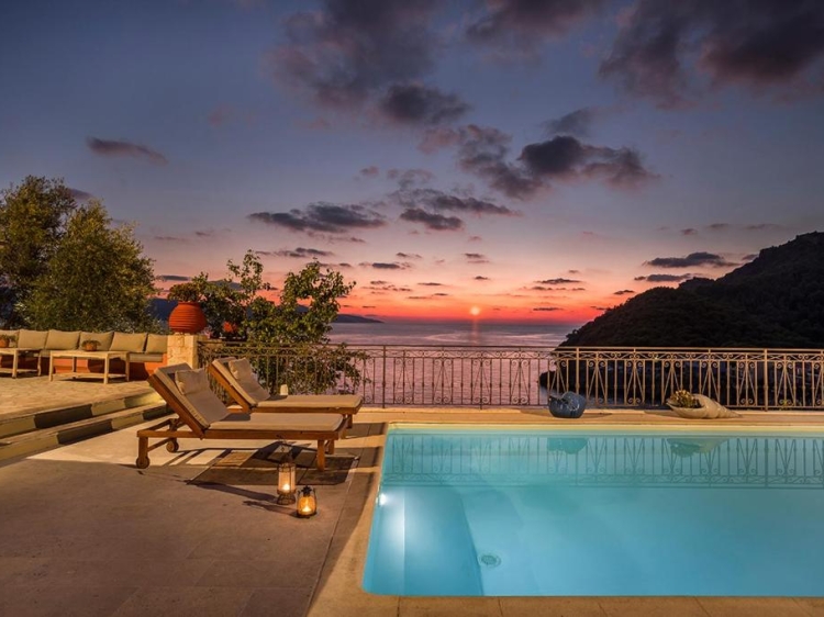 Pool Roi Suites Assos Greece Secretplaces