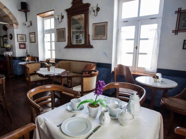 Cafe im Nostos Guesthouse Kýthira Griechenland