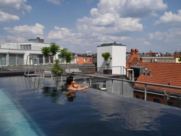 Wilmina Boutiquehotel Berlin Schwimmbad