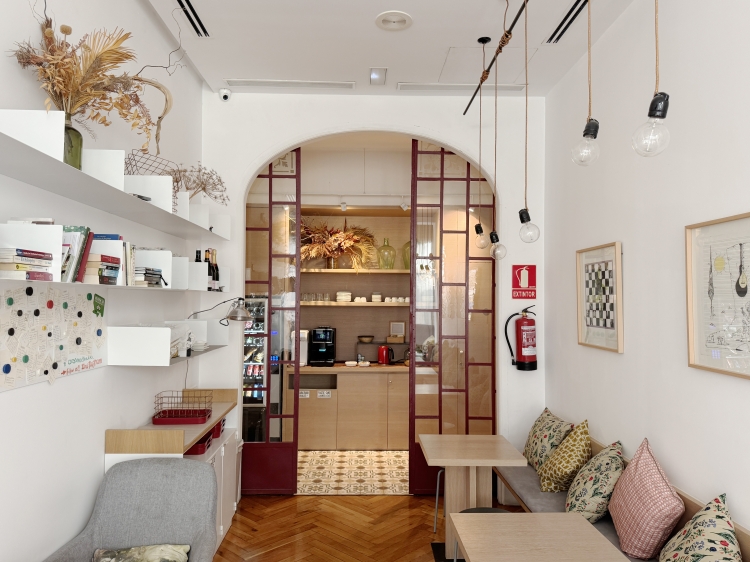 Lounge/ Coffee Area