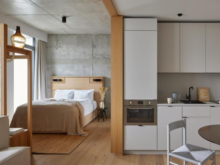 Boutique-Hotel Locke at East Side Gallery in Berlin