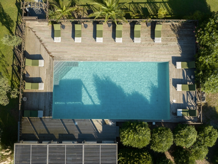 Résidence Casarina – Charmantes Hotel und Apartments mit Pool in der Nähe von Bonifacio, Korsika.