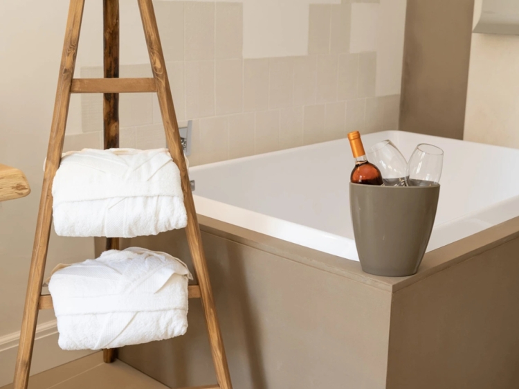 CSA - Corte Sant'Angelo - Suite Monopoli Bari. Charmantes Hotel in Bari. Zimmer mit Kochnische. Die besten Hotels im Zentrum von Monopoli. Ferien in Bari. Charmante Ferienwohnungen. 