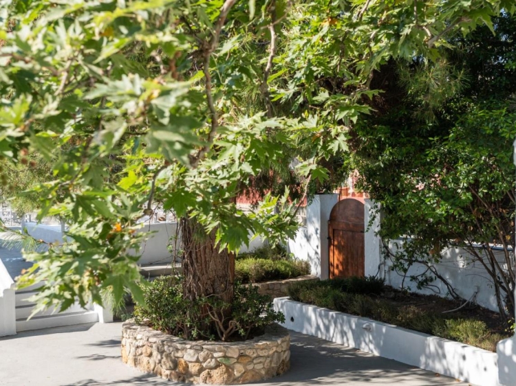 Casa Montzo B&B, ein kleines Hotel direkt am Strand in Kateleios, Kefalonia.