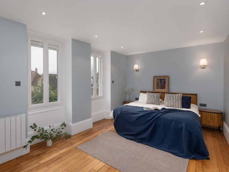 Maison Luisa Autun: charmantes Ferienapartment in einem historischen Gebäude in Burgund – ideal für Familienurlaube oder romantische Auszeiten.