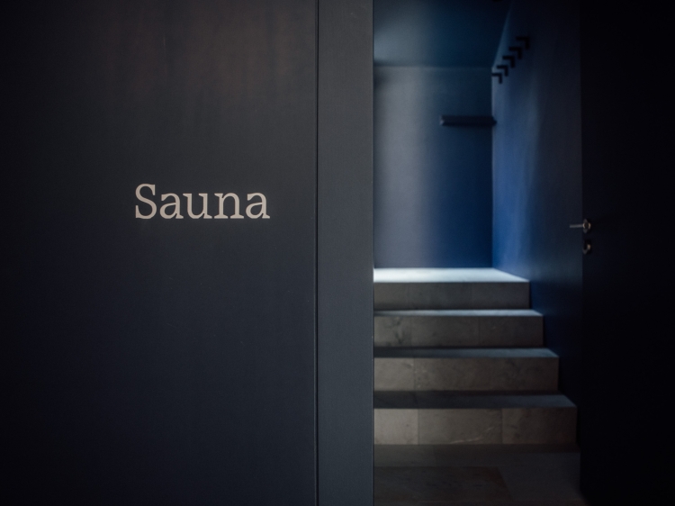sauna  
