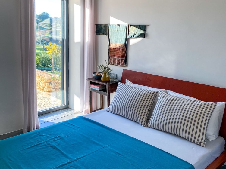 Authentisches Refugium an der Algarve auf einem privaten Anwesen, komplett zu vermietendes Haus mit Gemeinschaftspool und zwei Schlafzimmern in Ferragudo an der Algarve