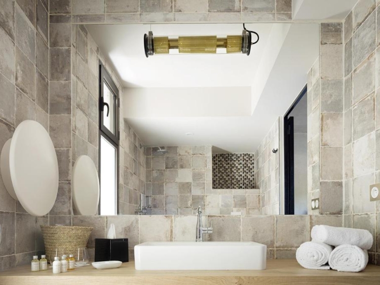 Hôtel Le 19-21 - Leucate badezimmer