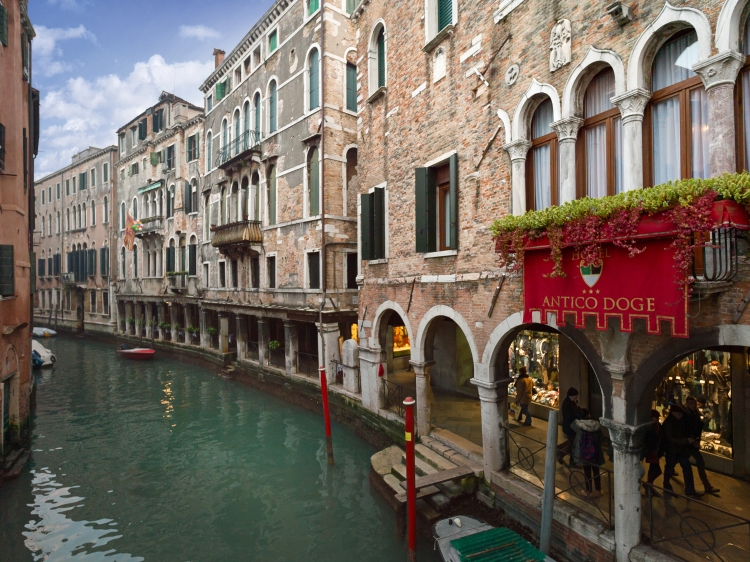 Hotel Antico Doge bestes schönes und kleines Hotel in Venedig Sofa