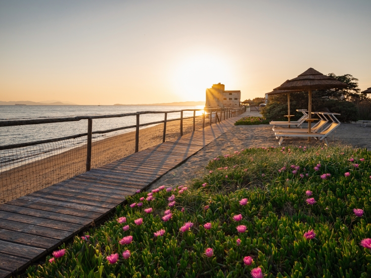 Privater Gartenbrunnen im charmanten Boutique Hotel Torre Mozza an der toskanischen Küste in Piombino